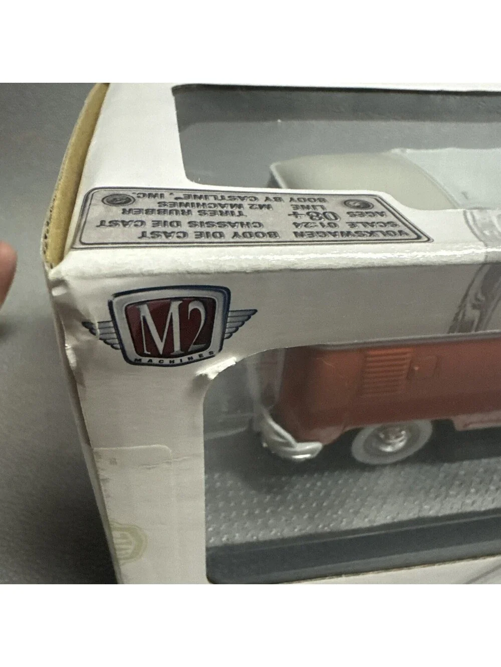 M2 Machines 1/24 1960 VW Microbus Deluxe USA Model R45 Red White Top Limited 10K